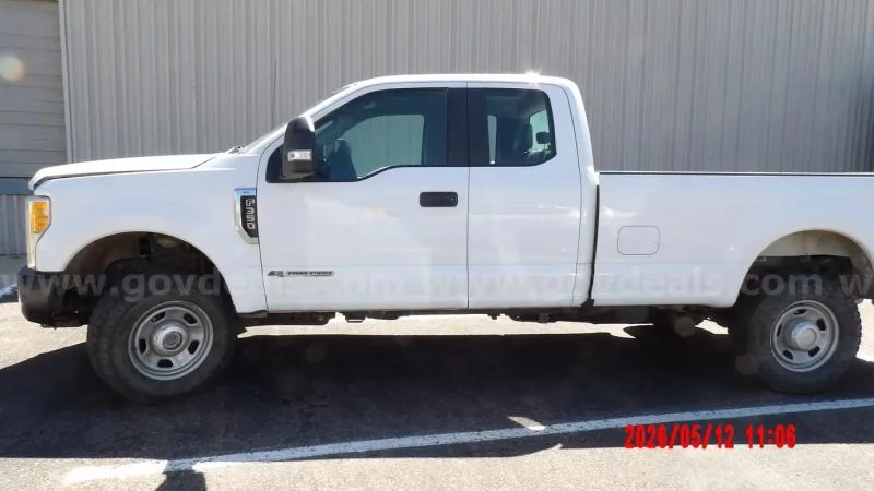 ford f-350 super duty 2017 1FT8X3BT3HED71224 image ford f-350 super duty 2017 1FT8X3BT3HED71224 image
